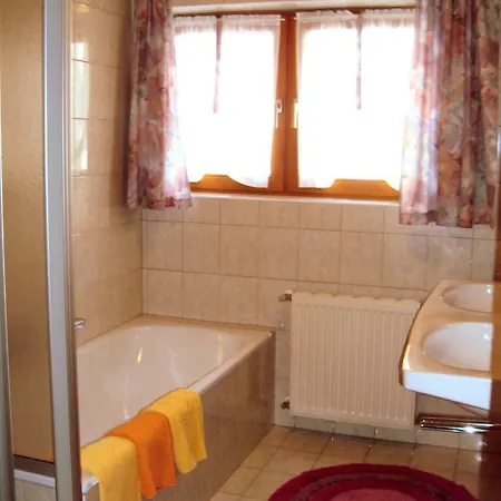 Haus Neururer Appartement *